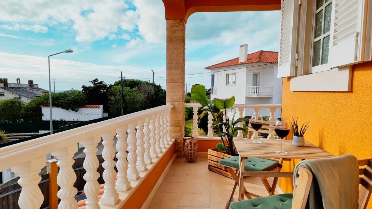 Tika Surf Camp Ericeira Hotell Carvoeira Exteriör bild